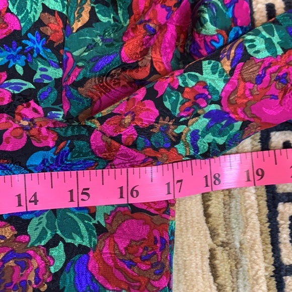 Vintage, retro silk 80’s dress - Picture 5 of 8